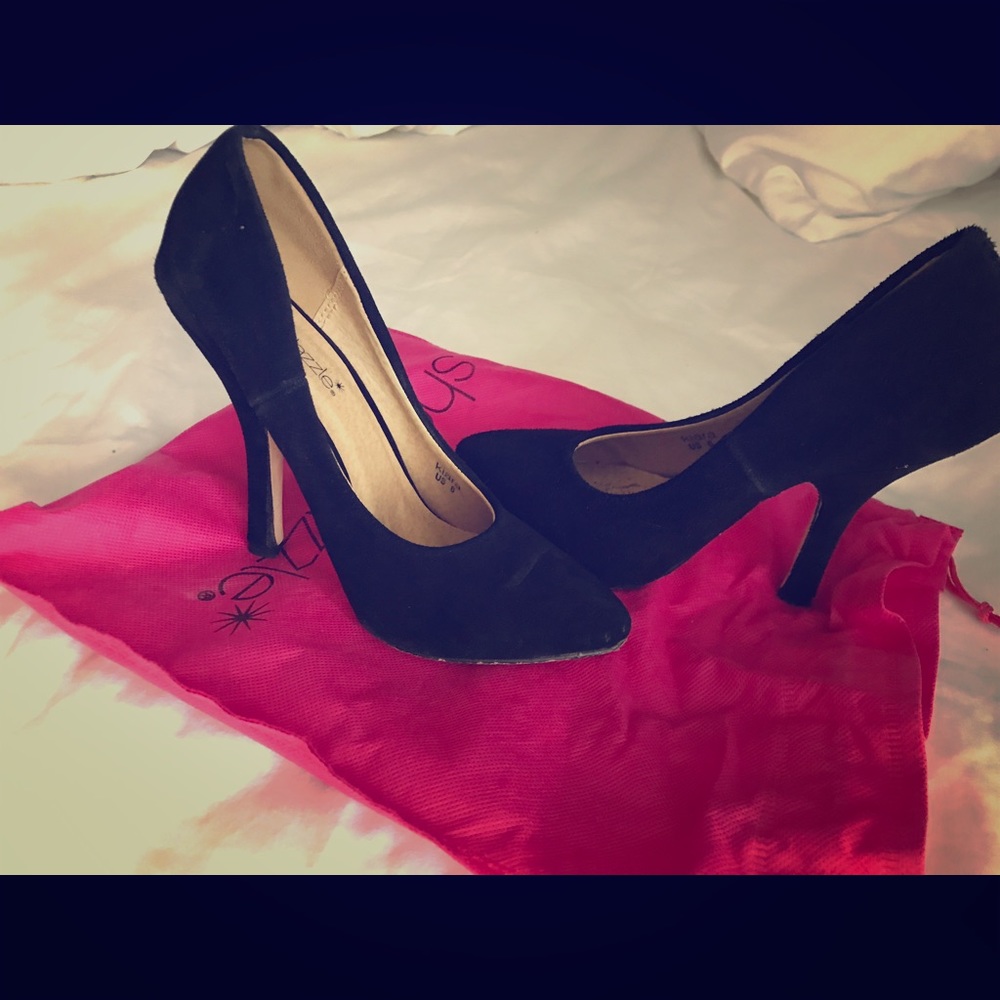 Shoe Dazzle black suede high heels